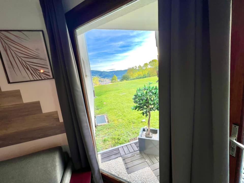 Joli Studio Cosy, Vue Magnifique Et Terrasse Privee Gérardmer Extérieur photo